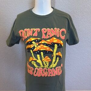 Gildan | Green Don’t Panic it’s Organic | Mushroom Tee | Shrooms | Unisex Retro